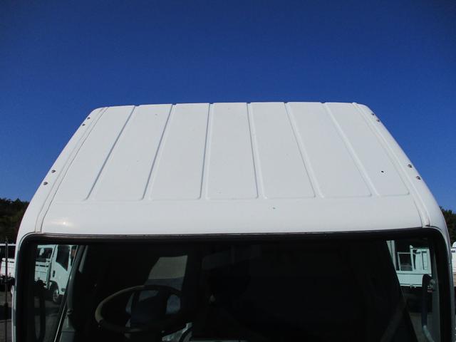 キャンター 作業床高１２ｍ　高所作業車　バケット２００ｋｇ　高床　５ＭＴ　積載１５０ｋｇ　作業半径９．８ｍ　アワーメーター４８８３．９ｈ　左電格ミラー　ＥＴＣ　荷台塗装　坂道発進補助装置　タダノ製　２トンベース　レベライザー　高所作業　トラック式　５速　５速ＭＴ　ＭＴ　架装（9枚目）