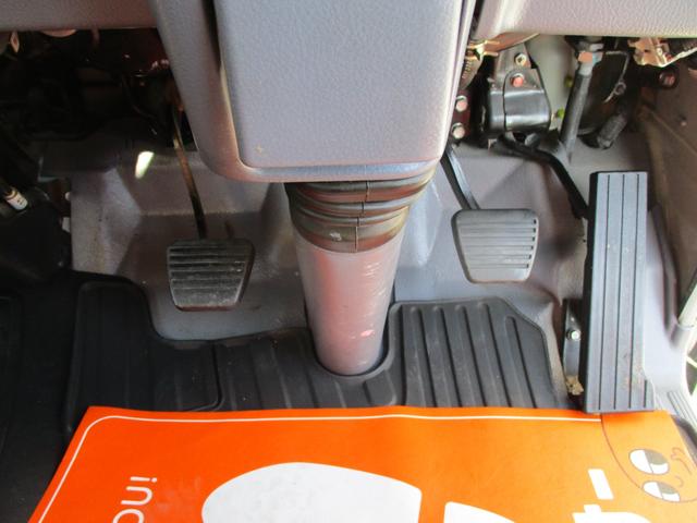 キャンター 作業床高１２ｍ　高所作業車　バケット２００ｋｇ　高床　５ＭＴ　積載１５０ｋｇ　作業半径９．８ｍ　アワーメーター４８８３．９ｈ　左電格ミラー　ＥＴＣ　荷台塗装　坂道発進補助装置　タダノ製　２トンベース　レベライザー　高所作業　トラック式　５速　５速ＭＴ　ＭＴ　架装（52枚目）