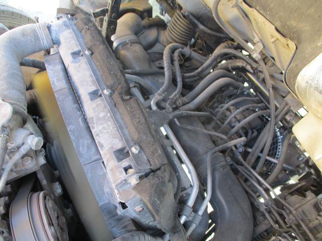 キャンター 作業床高１２ｍ　高所作業車　バケット２００ｋｇ　高床　５ＭＴ　積載１５０ｋｇ　作業半径９．８ｍ　アワーメーター４８８３．９ｈ　左電格ミラー　ＥＴＣ　荷台塗装　坂道発進補助装置　タダノ製　２トンベース　レベライザー　高所作業　トラック式　５速　５速ＭＴ　ＭＴ　架装（68枚目）