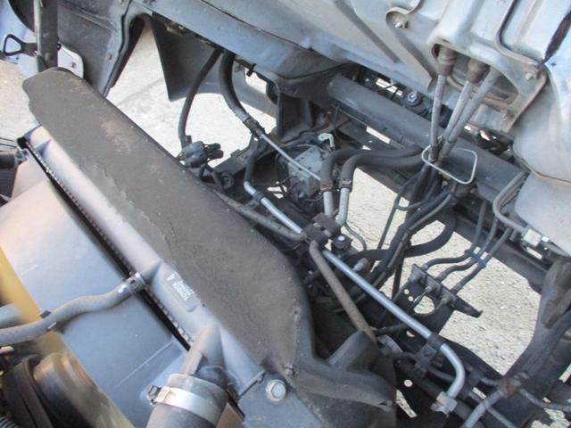 ダイナトラック ２トン　積載車　全低床　５ＭＴ　花見台製　ウインチ　リモコン　荷寸５５２／２０７　　レベライザー　路肩灯　両側オーバーヘッドコンソール　スペアタイヤ　取扱説明書　３トン　２トンベース　２トン車　ミッション　マニュアル　ＭＴ　車両運搬車（57枚目）