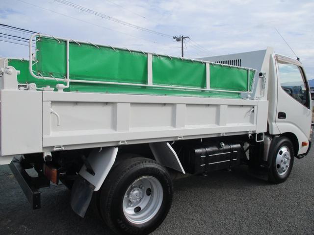 デュトロ ３トン　強化ダンプ　高床　５ＭＴ　コボレーン　ピン加工２箇所　荷寸３０４－１５９－３７　極東ＤＤ０２－３１　荷台塗装　ＥＴＣ　１３６馬力　Ｎ０４Ｃエンジン　地上高９７．８ｃｍ　３トンダンプ　強化　ダンプ　３トン車　２トンベース　架装　４ナンバー（13枚目）