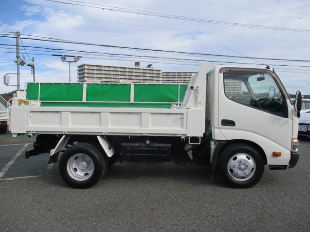 デュトロ ３トン　強化ダンプ　高床　５ＭＴ　コボレーン　ピン加工２箇所　荷寸３０４－１５９－３７　極東ＤＤ０２－３１　荷台塗装　ＥＴＣ　１３６馬力　Ｎ０４Ｃエンジン　地上高９７．８ｃｍ　３トンダンプ　強化　ダンプ　３トン車　２トンベース　架装　４ナンバー（15枚目）