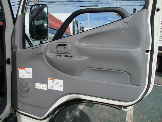 デュトロ ３トン　強化ダンプ　高床　５ＭＴ　コボレーン　ピン加工２箇所　荷寸３０４－１５９－３７　極東ＤＤ０２－３１　荷台塗装　ＥＴＣ　１３６馬力　Ｎ０４Ｃエンジン　地上高９７．８ｃｍ　３トンダンプ　強化　ダンプ　３トン車　２トンベース　架装　４ナンバー（38枚目）