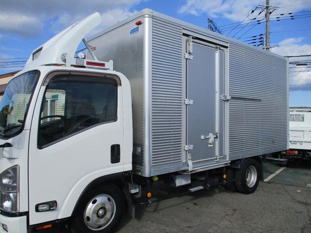 エルフトラック ２．９５トン　バン　全低床　ＭＴ　荷寸４４６－１７７－２１５　サイドドア　バックカメラ　ラッシングレール２段　左電格ミラー　リア観音扉　日本フルハーフ製　２トン車　２トンベース　３トン車　バン　箱　箱車　１ナンバー　標準ロング　架装　６速ＭＴ　中古バン　中古車（8枚目）