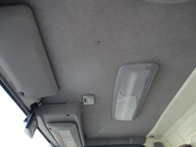 エルフトラック ２．９５トン　バン　全低床　ＭＴ　荷寸４４６－１７７－２１５　サイドドア　バックカメラ　ラッシングレール２段　左電格ミラー　リア観音扉　日本フルハーフ製　２トン車　２トンベース　３トン車　バン　箱　箱車　１ナンバー　標準ロング　架装　６速ＭＴ　中古バン　中古車（52枚目）