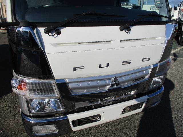 キャンター ３トン　強化ダンプ　全低床　５ＭＴ　コボレーン　ピン加工　あゆみ掛け　ロープフック　メッキパーツ　左電格ミラー　新明和ＤＲ２－１００１ＳＹ　　３トンダンプ　３トン車　２トンベース　ダンプ　新明和ダンプ　新明和　２トン　ダンプ（6枚目）