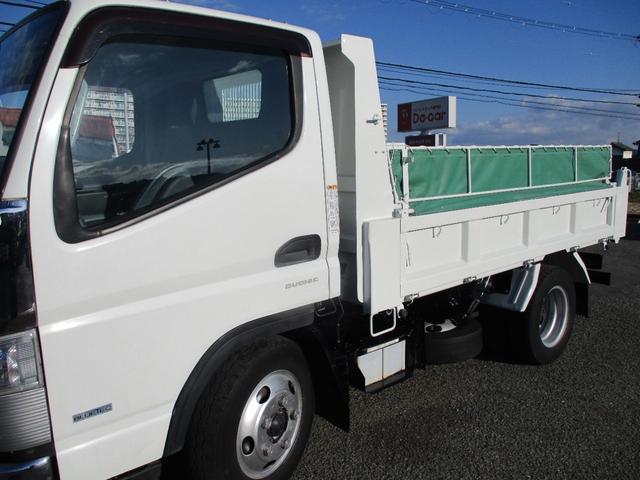 キャンター ３トン　強化ダンプ　全低床　５ＭＴ　コボレーン　ピン加工　あゆみ掛け　ロープフック　メッキパーツ　左電格ミラー　新明和ＤＲ２－１００１ＳＹ　　３トンダンプ　３トン車　２トンベース　ダンプ　新明和ダンプ　新明和　２トン　ダンプ（9枚目）
