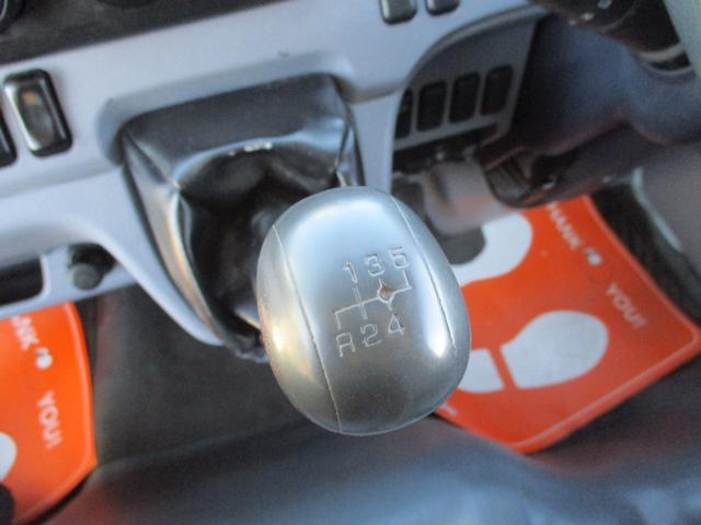 キャンター ３トン　強化ダンプ　全低床　５ＭＴ　コボレーン　ピン加工　あゆみ掛け　ロープフック　メッキパーツ　左電格ミラー　新明和ＤＲ２－１００１ＳＹ　　３トンダンプ　３トン車　２トンベース　ダンプ　新明和ダンプ　新明和　２トン　ダンプ（31枚目）