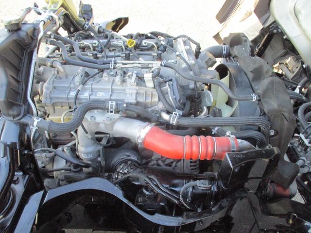 キャンター ３トン　強化ダンプ　全低床　５ＭＴ　コボレーン　ピン加工　あゆみ掛け　ロープフック　メッキパーツ　左電格ミラー　新明和ＤＲ２－１００１ＳＹ　　３トンダンプ　３トン車　２トンベース　ダンプ　新明和ダンプ　新明和　２トン　ダンプ（41枚目）