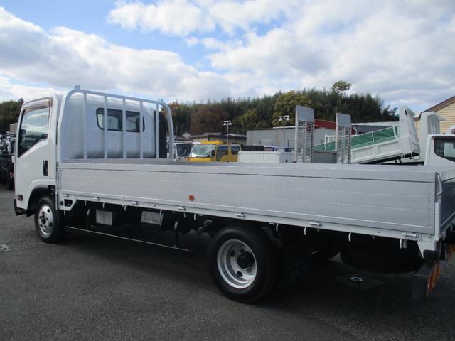 エルフトラック 2トン ワイドロング 全低床 6速MT アルミ縞板 ETC 荷寸430/207/38 アルミブロック 坂道発進補助装置 レベライザー バックカメラ 1ナンバー スペアタイヤ 2トンベース 2トン車 ミッション マニュアル MT 架装 平 平車(10枚目)