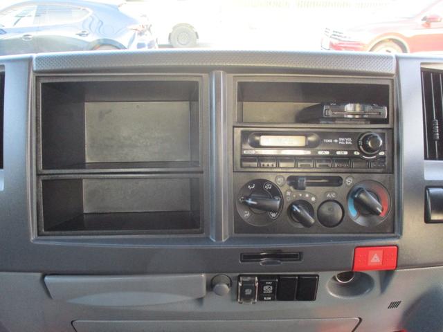 エルフトラック 2トン ワイドロング 全低床 6速MT アルミ縞板 ETC 荷寸430/207/38 アルミブロック 坂道発進補助装置 レベライザー バックカメラ 1ナンバー スペアタイヤ 2トンベース 2トン車 ミッション マニュアル MT 架装 平 平車(34枚目)