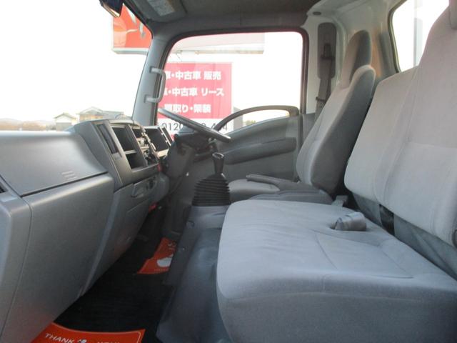 エルフトラック 2トン ワイドロング 全低床 6速MT アルミ縞板 ETC 荷寸430/207/38 アルミブロック 坂道発進補助装置 レベライザー バックカメラ 1ナンバー スペアタイヤ 2トンベース 2トン車 ミッション マニュアル MT 架装 平 平車(45枚目)