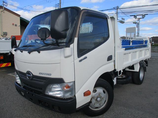 デュトロ ３トン　ダンプ　極東製　全低床　ＭＴ　コボレーン　レベライザ　ピン加工１箇所　ロープフック　荷台塗装　スペアタイヤ　取扱説明書　３トンダンプ　３トン車　２トンベース　ダンプ　極東ダンプ　４ナンバー　ミッション　マニュアル　ＭＴ（2枚目）
