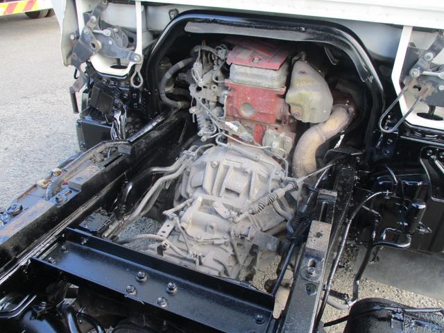 デュトロ ３トン　ダンプ　極東製　全低床　ＭＴ　コボレーン　レベライザ　ピン加工１箇所　ロープフック　荷台塗装　スペアタイヤ　取扱説明書　３トンダンプ　３トン車　２トンベース　ダンプ　極東ダンプ　４ナンバー　ミッション　マニュアル　ＭＴ（22枚目）