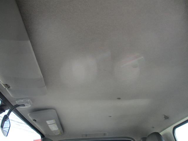 ダイナトラック ３トン　新明和　アームロール　全低床　ツインホイスト　ＭＴ　４ナンバー　リモコン坂道発進補助装置　左電格ミラー　５速ＭＴ　新明和ダンプ　３トンダンプ　ダンプ　中古　中古車　中古ダンプ　３トン車　２トンベース　３トンアームロール　ミッション　マニュアル　リモコン（48枚目）