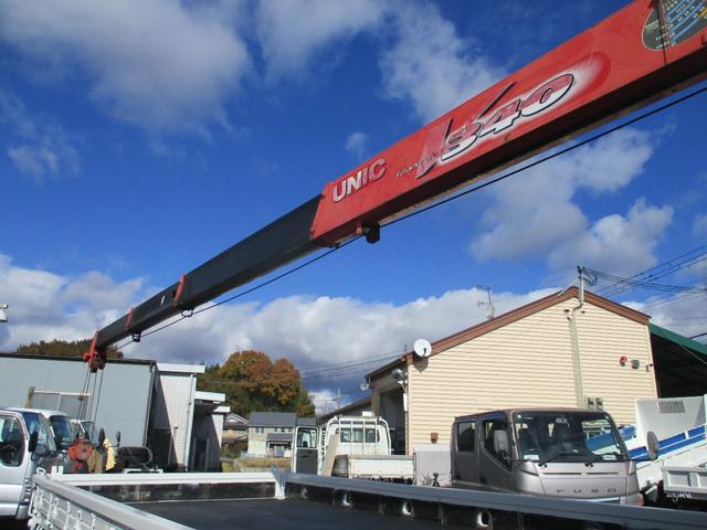 ファイター ２．３トン　２．９３トン吊り　古河ユニック　４段クレーン　フックイン　６速ＭＴ　荷寸５１０／２１０／２０　ベッド　坂道発進補助装置　左電格ミラー　荷台塗装　メッキパーツ　作業灯　タイヤ灯　アウトリガー　４トンベース　４トン車　４トン平　平　平車　ＭＴ（24枚目）