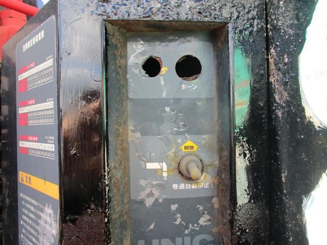 ファイター ２．３トン　２．９３トン吊り　古河ユニック　４段クレーン　フックイン　６速ＭＴ　荷寸５１０／２１０／２０　ベッド　坂道発進補助装置　左電格ミラー　荷台塗装　メッキパーツ　作業灯　タイヤ灯　アウトリガー　４トンベース　４トン車　４トン平　平　平車　ＭＴ（25枚目）