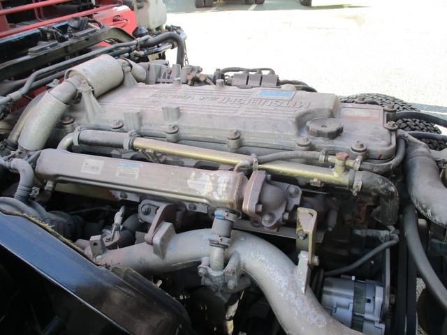 ファイター ２．３トン　２．９３トン吊り　古河ユニック　４段クレーン　フックイン　６速ＭＴ　荷寸５１０／２１０／２０　ベッド　坂道発進補助装置　左電格ミラー　荷台塗装　メッキパーツ　作業灯　タイヤ灯　アウトリガー　４トンベース　４トン車　４トン平　平　平車　ＭＴ（75枚目）