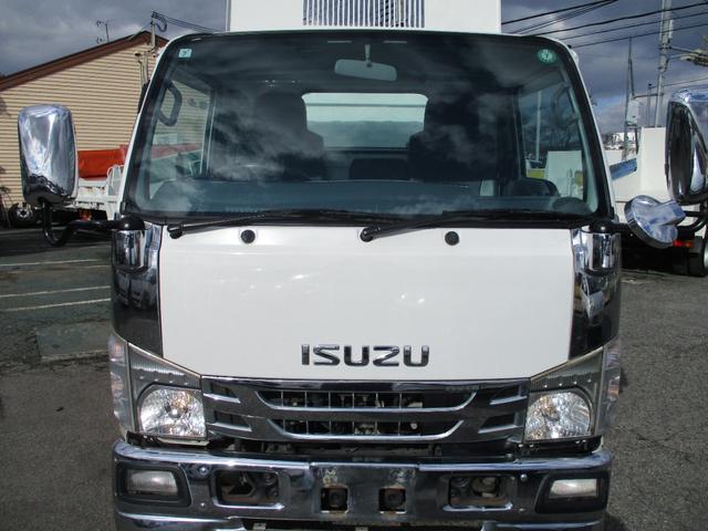 エルフトラック ２トン　強化ダンプ　新明和　高床　５速ＭＴ　コボレーン　荷寸３０４－１５９－３２　ピン加工　メッキパーツ　荷台塗装　４ナンバー　ピン　ＡＢＳ　ＡＳＲ　左電格ミラー　コボレーンシート　　坂道発進補助装置　馬力１５０馬力　レベライザー　地上高９５ｃｍ（2枚目）