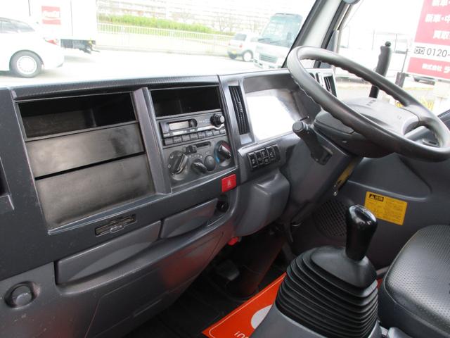 エルフトラック ２トン　強化ダンプ　新明和　高床　５速ＭＴ　コボレーン　荷寸３０４－１５９－３２　ピン加工　メッキパーツ　荷台塗装　４ナンバー　ピン　ＡＢＳ　ＡＳＲ　左電格ミラー　コボレーンシート　　坂道発進補助装置　馬力１５０馬力　レベライザー　地上高９５ｃｍ（42枚目）