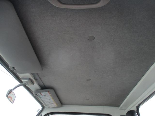 エルフトラック ２トン　強化ダンプ　新明和　高床　５速ＭＴ　コボレーン　荷寸３０４－１５９－３２　ピン加工　メッキパーツ　荷台塗装　４ナンバー　ピン　ＡＢＳ　ＡＳＲ　左電格ミラー　コボレーンシート　　坂道発進補助装置　馬力１５０馬力　レベライザー　地上高９５ｃｍ（45枚目）