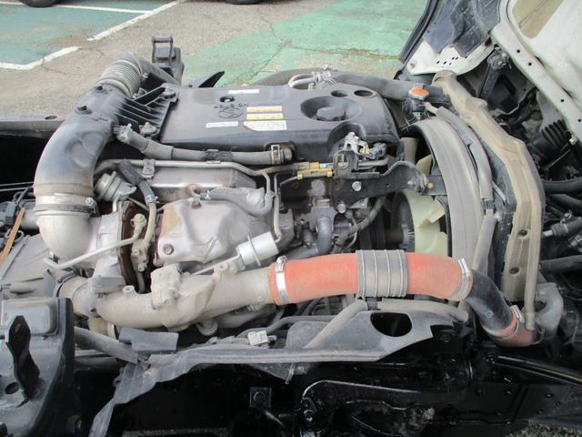 エルフトラック ２トン　強化ダンプ　新明和　高床　５速ＭＴ　コボレーン　荷寸３０４－１５９－３２　ピン加工　メッキパーツ　荷台塗装　４ナンバー　ピン　ＡＢＳ　ＡＳＲ　左電格ミラー　コボレーンシート　　坂道発進補助装置　馬力１５０馬力　レベライザー　地上高９５ｃｍ（48枚目）