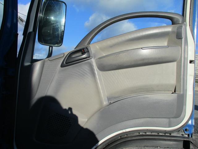 エルフトラック 2トン アルミバン アーム式パワーゲート 全低床 6MT 昇降600kg リモコン 荷寸310/176/20 サイドドア ラッシングレール2段 坂道発進補助装置 アイドリングストップ オーバーヘッドコンソール 2トン車 2トンベース 2トントラック バン(43枚目)