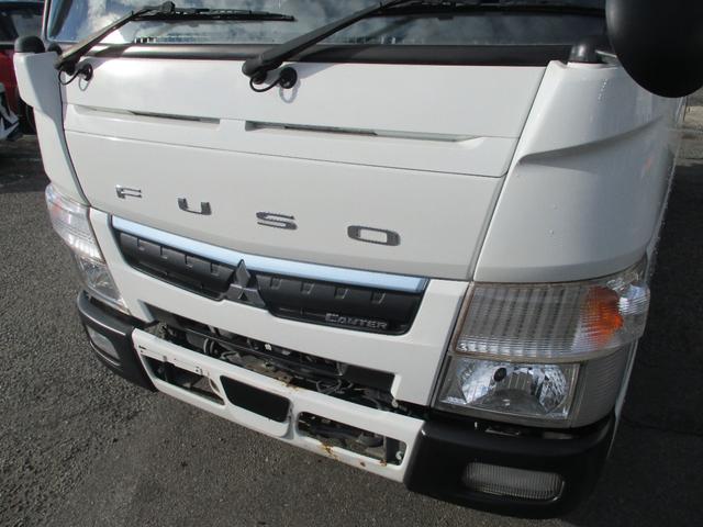 キャンター ３トン　強化ダンプ　高床　５速ＭＴ　コボレーン　ピン加工　荷寸３０４－１５９－３７　４ナンバー　ＥＴＣ　１５０馬力　新明和　左電格ミラー　衝突被害軽減ブレーキ　ルーフキャリア　ＡＢＳ　ピン　車線逸脱警報装置　横滑り抑制機能　小型　４ナンバー　２トン車（4枚目）