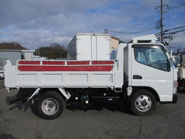 キャンター ３トン　強化ダンプ　高床　５速ＭＴ　コボレーン　ピン加工　荷寸３０４－１５９－３７　４ナンバー　ＥＴＣ　１５０馬力　新明和　左電格ミラー　衝突被害軽減ブレーキ　ルーフキャリア　ＡＢＳ　ピン　車線逸脱警報装置　横滑り抑制機能　小型　４ナンバー　２トン車（7枚目）