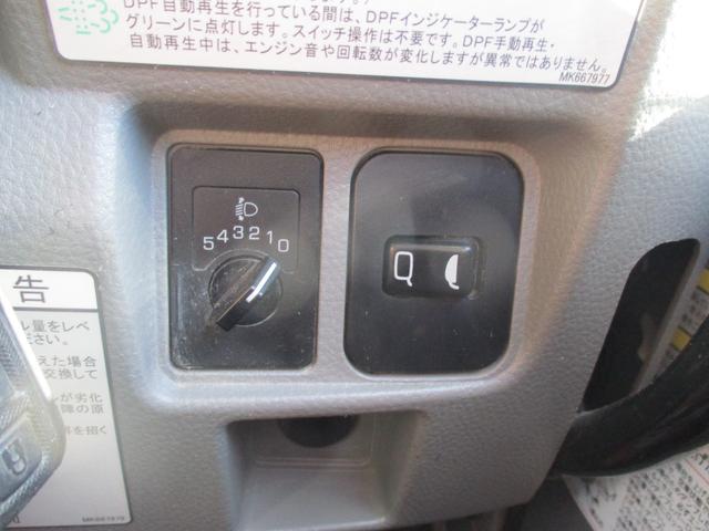 キャンター ３トン　強化ダンプ　高床　５速ＭＴ　コボレーン　ピン加工　荷寸３０４－１５９－３７　４ナンバー　ＥＴＣ　１５０馬力　新明和　左電格ミラー　衝突被害軽減ブレーキ　ルーフキャリア　ＡＢＳ　ピン　車線逸脱警報装置　横滑り抑制機能　小型　４ナンバー　２トン車（43枚目）