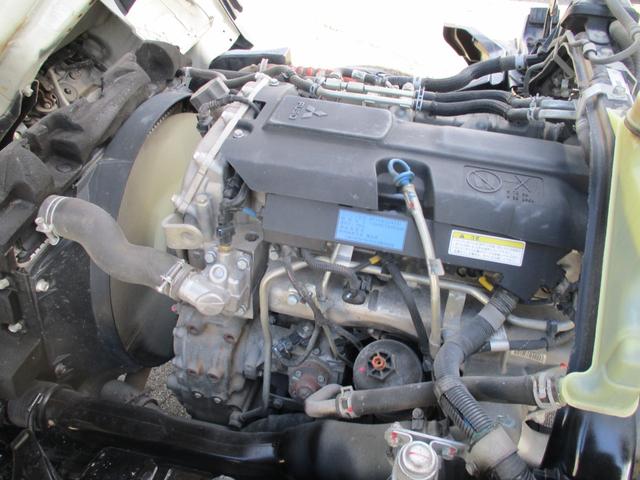 キャンター ３トン　強化ダンプ　全低床　５速ＭＴ　コボレーン　あゆみ掛け　荷寸３０４－１５９－３７　４ナンバー　１５０馬力　極東製　左電格ミラー　枕木　ＡＢＳ　車線逸脱警報装置　２トン車　オーバーヘッドコンソール　地上高８６ｃｍ　コボレーンシート　盗難防止システム　小型（45枚目）