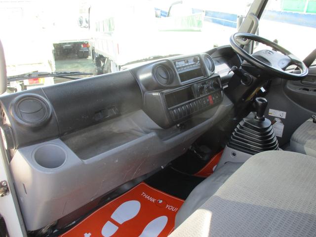 ダイナトラック 3トン 強化ダンプ 極東 高床 5速MT ピン加工2カ所 荷寸305-158-37 4ナンバー 136馬力 ピン アイドルストップ ABS ECTPWR レベライザー 2トン車 2トンベース小型 スペアタイヤ 地上高97cm ターボ 中古ダンプ 架装 小型(46枚目)