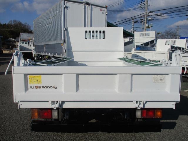 エルフトラック ２トン　強化ダンプ　極東製　全低床　５速ＭＴ　コボレーン　レベライザ　坂道発進補助装置　ロープフック　　床板鉄板　荷台塗装　スペアタイヤ　取扱説明書　２トンダンプ　２トン車　２トンベース　ダンプ　極東ダンプ　ミッション　マニュアル　ＭＴ　極東開発工業（15枚目）