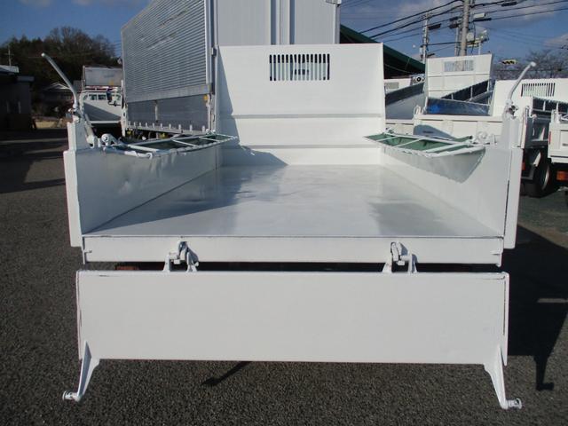 エルフトラック ２トン　強化ダンプ　極東製　全低床　５速ＭＴ　コボレーン　レベライザ　坂道発進補助装置　ロープフック　　床板鉄板　荷台塗装　スペアタイヤ　取扱説明書　２トンダンプ　２トン車　２トンベース　ダンプ　極東ダンプ　ミッション　マニュアル　ＭＴ　極東開発工業（16枚目）