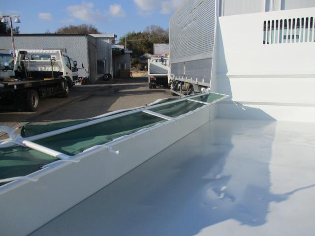 エルフトラック ２トン　強化ダンプ　極東製　全低床　５速ＭＴ　コボレーン　レベライザ　坂道発進補助装置　ロープフック　　床板鉄板　荷台塗装　スペアタイヤ　取扱説明書　２トンダンプ　２トン車　２トンベース　ダンプ　極東ダンプ　ミッション　マニュアル　ＭＴ　極東開発工業（17枚目）