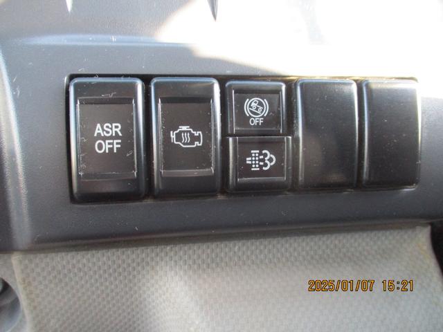 エルフトラック ２トン　強化ダンプ　極東製　全低床　５速ＭＴ　コボレーン　レベライザ　坂道発進補助装置　ロープフック　　床板鉄板　荷台塗装　スペアタイヤ　取扱説明書　２トンダンプ　２トン車　２トンベース　ダンプ　極東ダンプ　ミッション　マニュアル　ＭＴ　極東開発工業（32枚目）