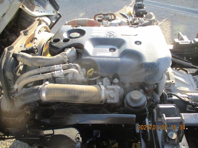 エルフトラック ２トン　強化ダンプ　極東製　全低床　５速ＭＴ　コボレーン　レベライザ　坂道発進補助装置　ロープフック　　床板鉄板　荷台塗装　スペアタイヤ　取扱説明書　２トンダンプ　２トン車　２トンベース　ダンプ　極東ダンプ　ミッション　マニュアル　ＭＴ　極東開発工業（40枚目）