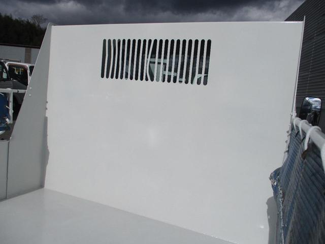 エルフトラック ３トン　強化ダンプ　極東製　全低床　６速ＭＴ　コボレーン　荷寸３０４－１５９－３７　ピン加工１箇所　あゆみ掛け４ヶ所　ＥＴＣ　１５０馬力　４ナンバー　ピン　ＡＢＳ　ＡＳＲ　ＥＣＯＮＯ　コボレーンシート　坂道発進補助装置　ターボ　ＤＤ０２－３１　４ＪＪ１（30枚目）