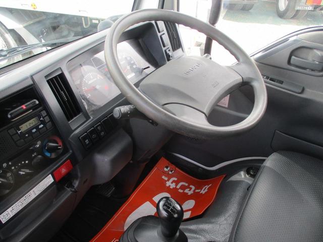 エルフトラック ３トン　強化ダンプ　極東製　全低床　６速ＭＴ　コボレーン　荷寸３０４－１５９－３７　ピン加工１箇所　あゆみ掛け４ヶ所　ＥＴＣ　１５０馬力　４ナンバー　ピン　ＡＢＳ　ＡＳＲ　ＥＣＯＮＯ　コボレーンシート　坂道発進補助装置　ターボ　ＤＤ０２－３１　４ＪＪ１（55枚目）