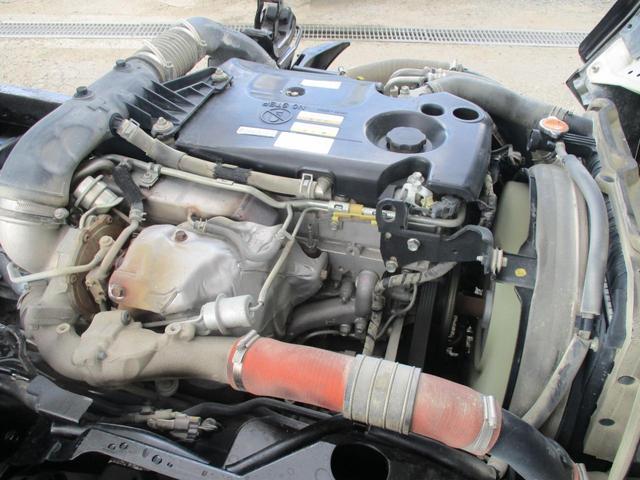 エルフトラック ３トン　強化ダンプ　極東製　全低床　６速ＭＴ　コボレーン　荷寸３０４－１５９－３７　ピン加工１箇所　あゆみ掛け４ヶ所　ＥＴＣ　１５０馬力　４ナンバー　ピン　ＡＢＳ　ＡＳＲ　ＥＣＯＮＯ　コボレーンシート　坂道発進補助装置　ターボ　ＤＤ０２－３１　４ＪＪ１（59枚目）