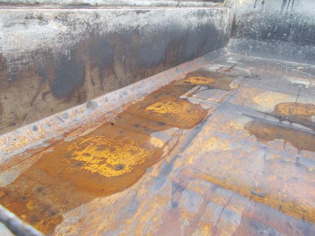 ファイター ７．２トン　増トン　新明和　ダンプ　船底仕様　電動コボレーン　成約時単色外装塗装！　ベッド　１方開　ピン加工１箇所　ＥＴＣ　国産エンジン　舟形ダンプ　エア抜けなし　左電格ミラー　ターボなし　荷寸（船底）３４１－１９０－５６　坂道発進補助装置　ユーザー買取　架装（23枚目）