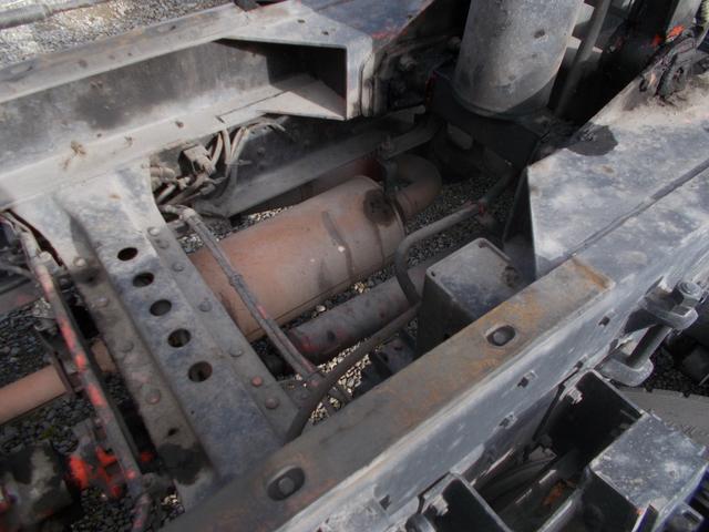 ファイター ７．２トン　増トン　新明和　ダンプ　船底仕様　電動コボレーン　成約時単色外装塗装！　ベッド　１方開　ピン加工１箇所　ＥＴＣ　国産エンジン　舟形ダンプ　エア抜けなし　左電格ミラー　ターボなし　荷寸（船底）３４１－１９０－５６　坂道発進補助装置　ユーザー買取　架装（29枚目）