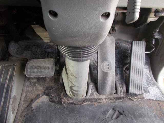 ファイター ７．２トン　増トン　新明和　ダンプ　船底仕様　電動コボレーン　成約時単色外装塗装！　ベッド　１方開　ピン加工１箇所　ＥＴＣ　国産エンジン　舟形ダンプ　エア抜けなし　左電格ミラー　ターボなし　荷寸（船底）３４１－１９０－５６　坂道発進補助装置　ユーザー買取　架装（46枚目）