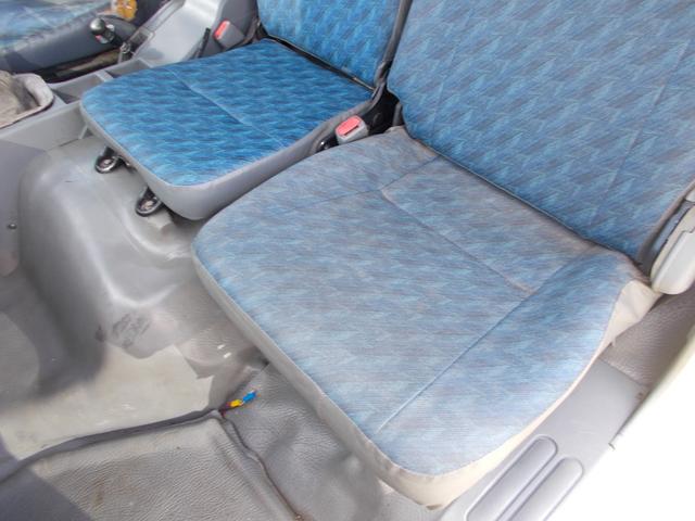 ファイター ７．２トン　増トン　新明和　ダンプ　船底仕様　電動コボレーン　成約時単色外装塗装！　ベッド　１方開　ピン加工１箇所　ＥＴＣ　国産エンジン　舟形ダンプ　エア抜けなし　左電格ミラー　ターボなし　荷寸（船底）３４１－１９０－５６　坂道発進補助装置　ユーザー買取　架装（59枚目）