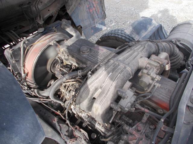 ファイター ７．２トン　増トン　新明和　ダンプ　船底仕様　電動コボレーン　成約時単色外装塗装！　ベッド　１方開　ピン加工１箇所　ＥＴＣ　国産エンジン　舟形ダンプ　エア抜けなし　左電格ミラー　ターボなし　荷寸（船底）３４１－１９０－５６　坂道発進補助装置　ユーザー買取　架装（63枚目）