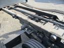 ２トン　積載車　全低床　５ＭＴ　花見台製　ウインチ　リモコン　荷寸５５２／２０７　　レベライザー　路肩灯　両側オーバーヘッドコンソール　スペアタイヤ　取扱説明書　３トン　２トンベース　２トン車　ミッション　マニュアル　ＭＴ　車両運搬車（11枚目）