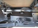 ２トン　Ｗキャブ　全低床　６速ＡＴ　荷寸３３６／１８９／３６　乗車定員７人　ワイドロング　床板新品張替え　ＥＴＣ　ナビ　ロープ穴左右３箇所対　リアパワーウィンドウ　リアクーラー　リアヒーター　坂道発進補助装置　横滑り防止装置　ダブルキャブ　２ｔ　２Ｔ　架装可（39枚目）