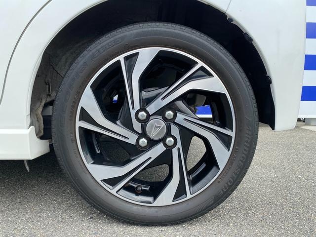 ムーヴ カスタム　ＲＳ　ハイパーリミテッドＳＡＩＩＩ　ターボ車／衝突軽減／ナビＴＶ全方カメラ／シートヒーター／Ｂｌｕｅｔｏｏｔｈオーディオ／ＬＥＤヘッドライト／フォグランプ／スマートキー／プッシュスタート／純正アルミホイール（17枚目）