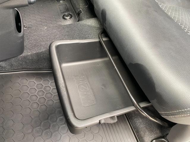 ムーヴ カスタム　ＲＳ　ハイパーリミテッドＳＡＩＩＩ　ターボ車／衝突軽減／ナビＴＶ全方カメラ／シートヒーター／Ｂｌｕｅｔｏｏｔｈオーディオ／ＬＥＤヘッドライト／フォグランプ／スマートキー／プッシュスタート／純正アルミホイール（49枚目）