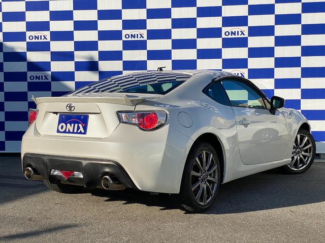 ８６ ＧＴリミテッド　純正ナビ／フルセグ／Ｂカメラ／Ｂｌｕｅｔｏｏｔｈ／シートヒーター／ＨＩＤヘッド／フォグランプ／スマートキー／プッシュスタート／１７インチアルミホイール／（2枚目）